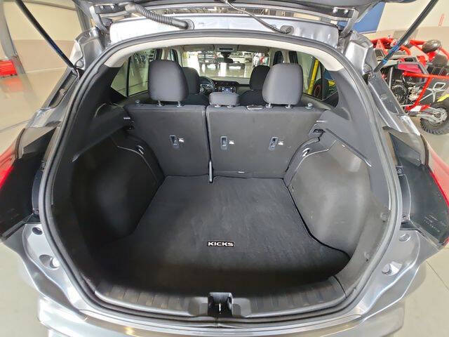 2025 Nissan Kicks Play S