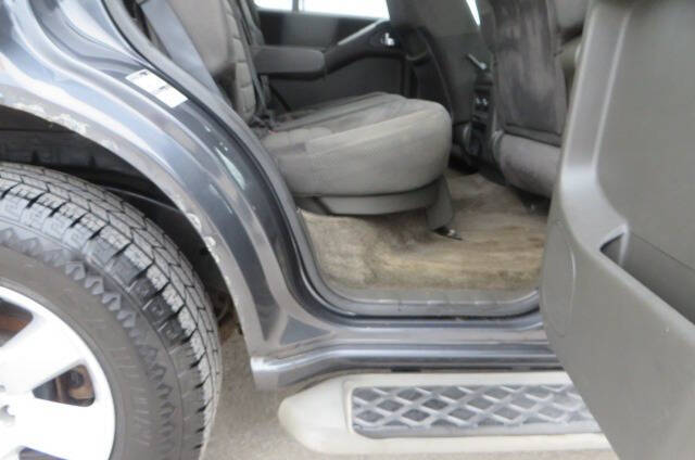 2012 Nissan Pathfinder SV