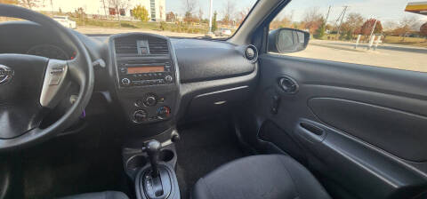 2017 Nissan Versa 1.6 S