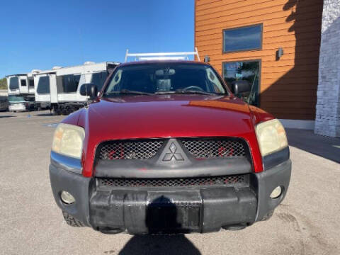 2006 Mitsubishi Raider Duro Cross V8
