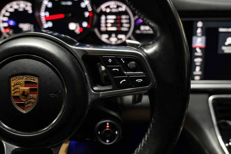 2018 Porsche Panamera 4S