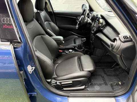 2016 MINI Hardtop 4 Door Cooper