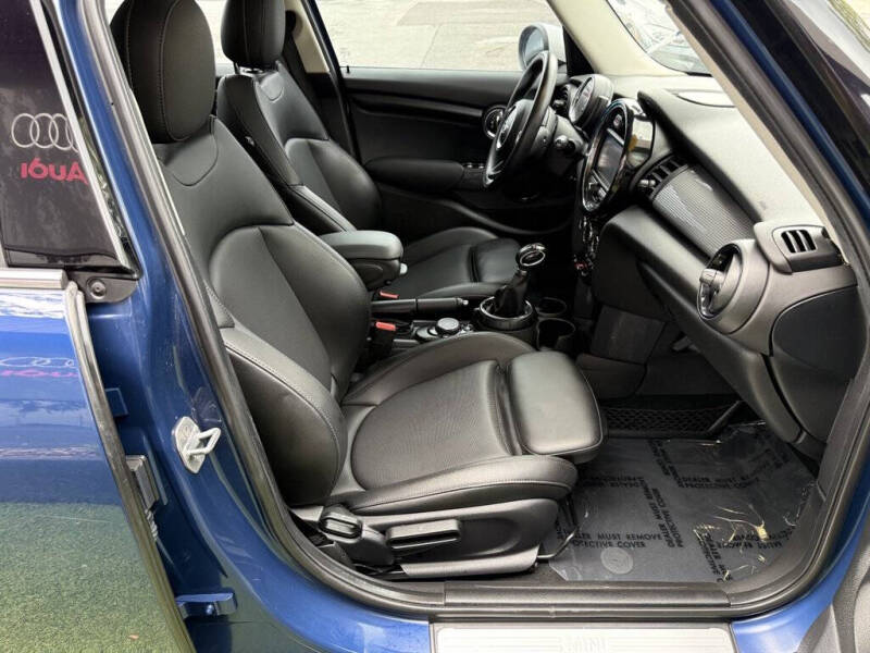 2016 MINI Hardtop 4 Door Cooper