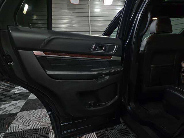 2017 Ford Explorer Platinum