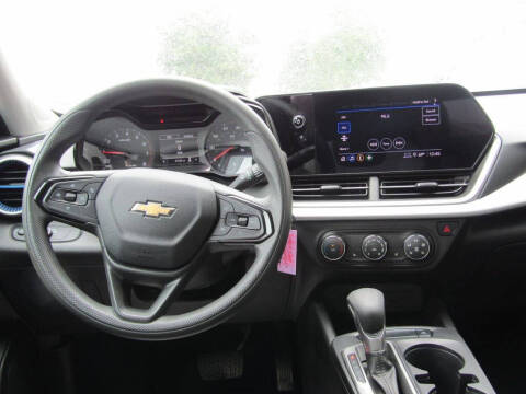 2024 Chevrolet Trax LS