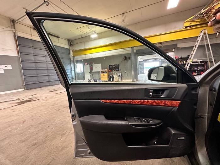 2011 Subaru Outback 2.5i Limited