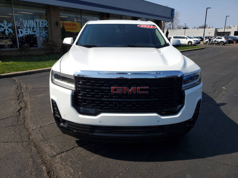 2023 GMC Acadia SLT