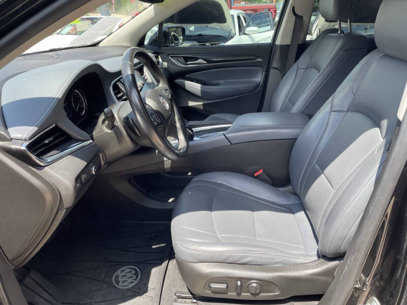 2021 Buick Enclave Essence