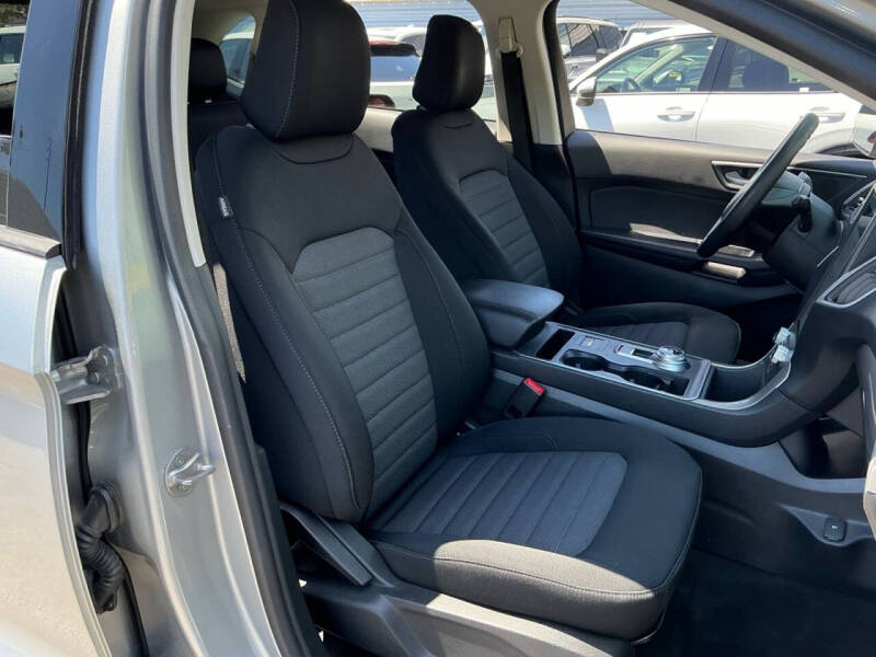2023 Ford Edge SE