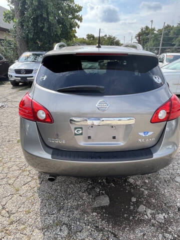 2011 Nissan Rogue S Krom