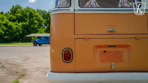 1975 Volkswagen Bus