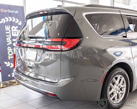 2022 Chrysler Pacifica Touring L
