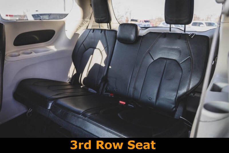 2019 Chrysler Pacifica Touring L