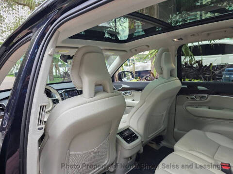 2016 Volvo XC90 T6 Momentum