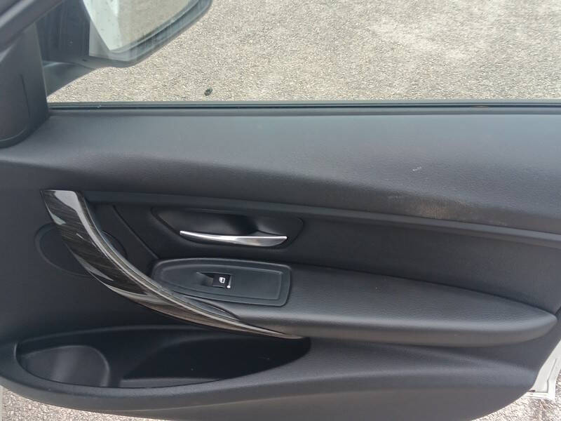 2016 BMW 3 Series 320i