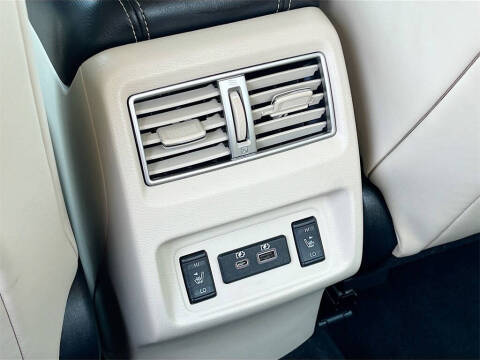 2023 Nissan Maxima 3.5 Platinum