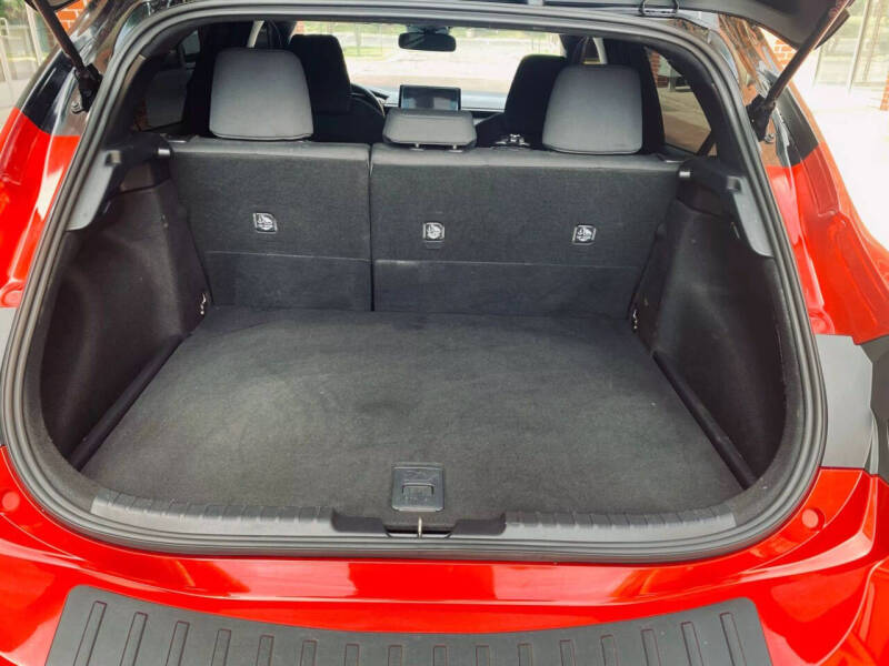 2023 Toyota Corolla Hatchback SE