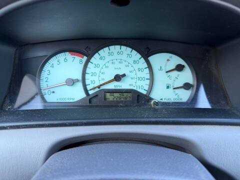 2003 Toyota Corolla LE