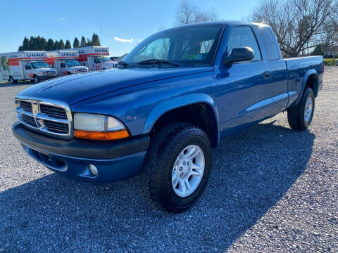 2004 Dodge Dakota for sale at Robinson Motorcars in Hedgesville WV