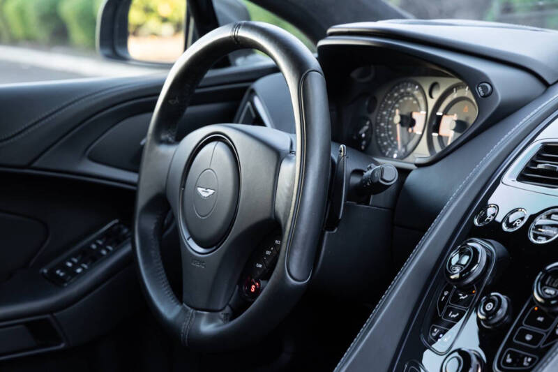 2014 Aston Martin Vanquish