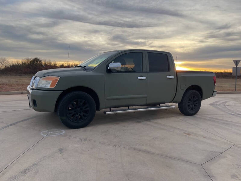 2012 Nissan Titan SV