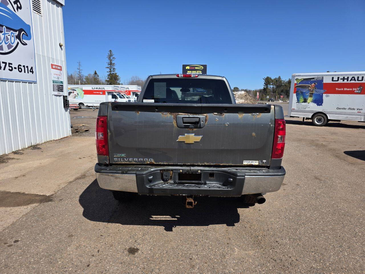 Gray 2011 Chevrolet Silverado 1500 LT 4x4 LT 4dr Extended Cab 6.5 ft. SB 2