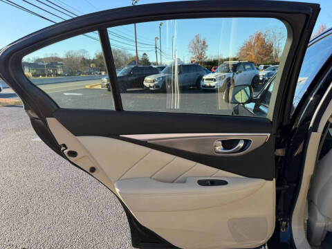 2014 Infiniti Q50 Premium