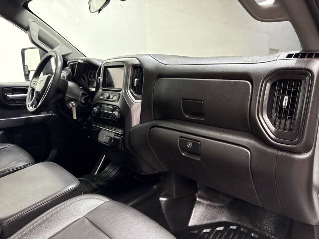 2021 Chevrolet Silverado 3500HD CC