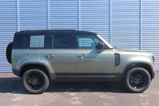 2024 Land Rover Defender 110 P300 S