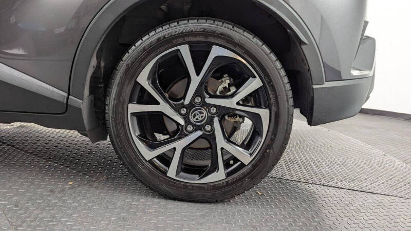 2020 Toyota C-HR XLE