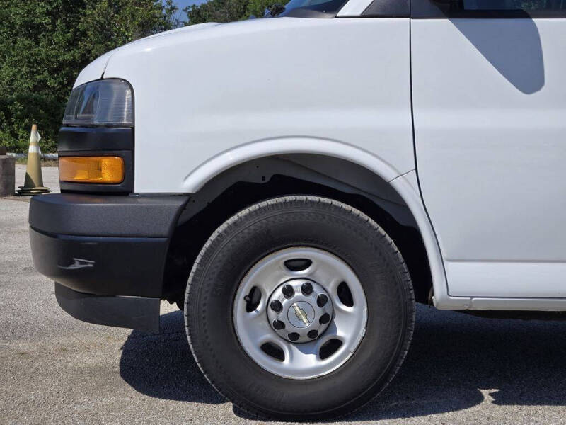 2021 Chevrolet Express 2500