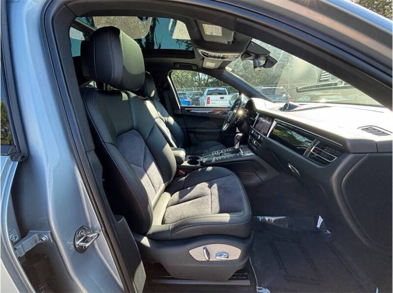 2020 Porsche Macan