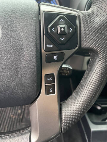 2020 Toyota Tacoma SR5 V6