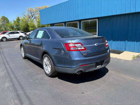 2018 Ford Taurus Limited