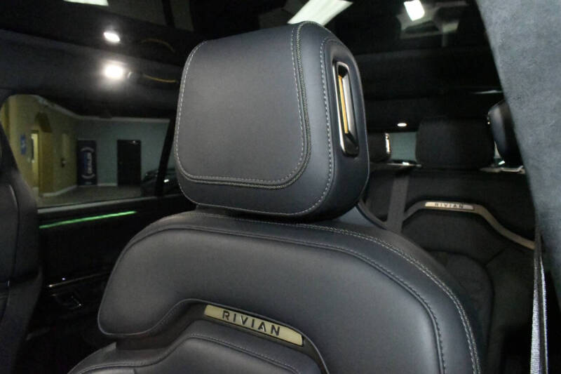 2022 Rivian R1S Launch Edition