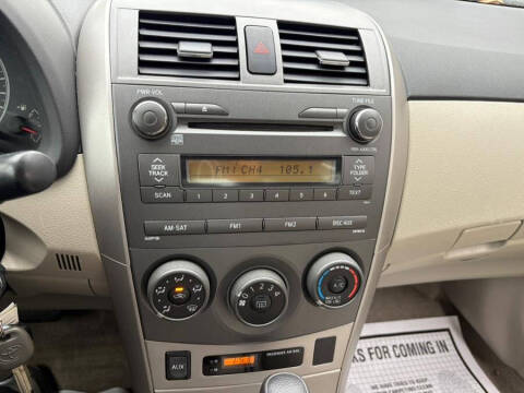 2011 Toyota Corolla LE