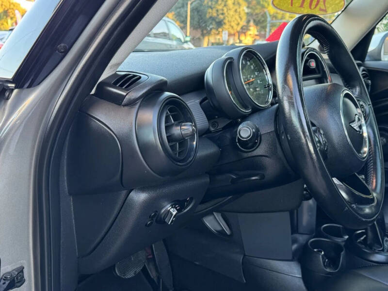 2017 MINI Hardtop 4 Door Cooper