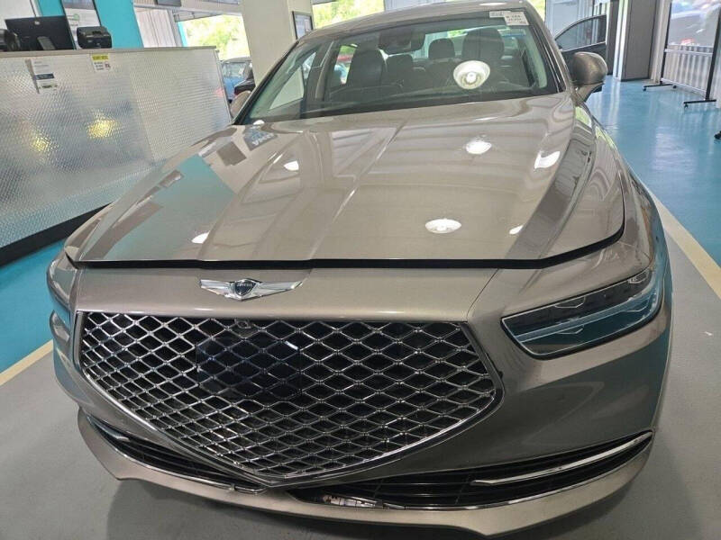 2020 Genesis G90