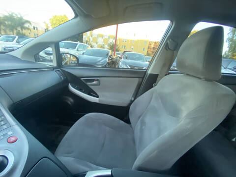 2013 Toyota Prius Three