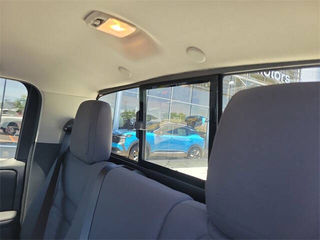 2025 Nissan Frontier S