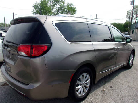 2018 Chrysler Pacifica Touring L
