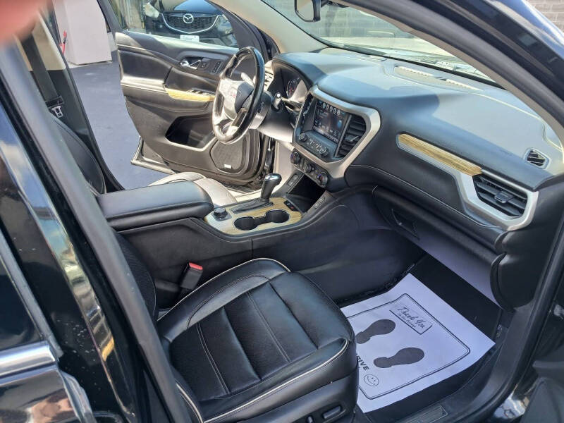 2019 GMC Acadia Denali