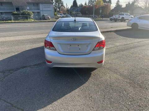 2016 Hyundai Accent SE