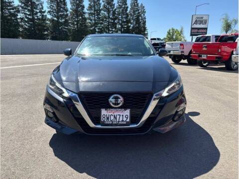2019 Nissan Altima for sale at Carros Usados Fresno in Clovis CA