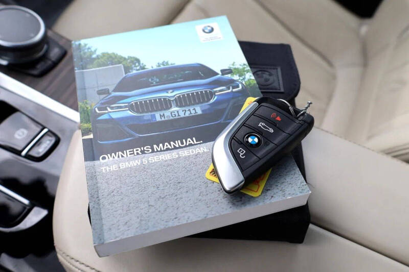 2021 BMW 5 Series 540i