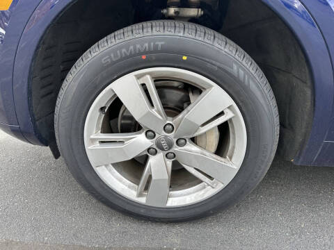 2018 Audi Q5 2.0T quattro Premium Plus