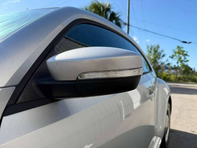 2012 Volkswagen Beetle 2.5L PZEV