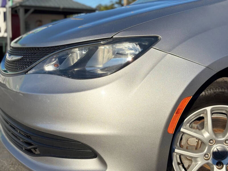 2020 Chrysler Voyager LXi