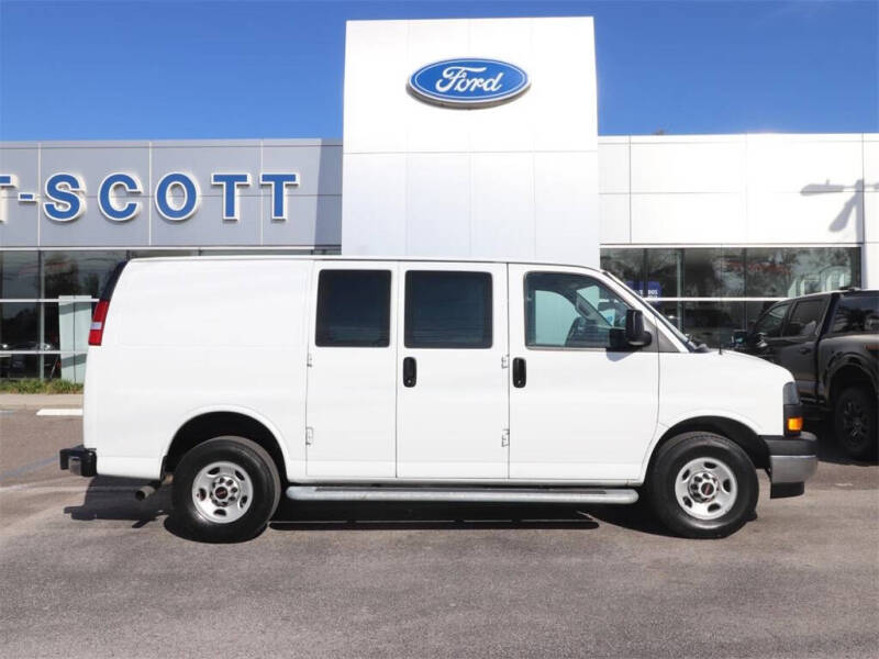 2024 GMC Savana 2500