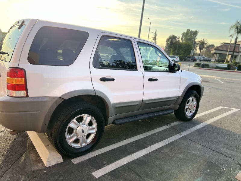 2001 Ford Escape XLT